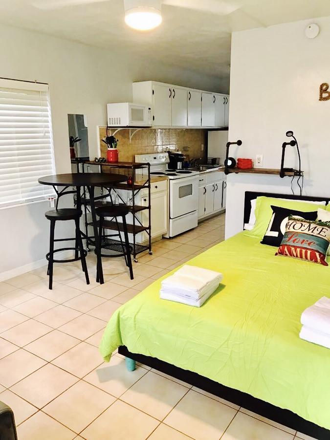Petrina Studios Apartments By Sb Rental Properties Pompano Beach Kültér fotó